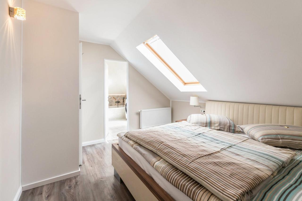 Uhse Wohlfuehloase Appartement Heide  Buitenkant foto