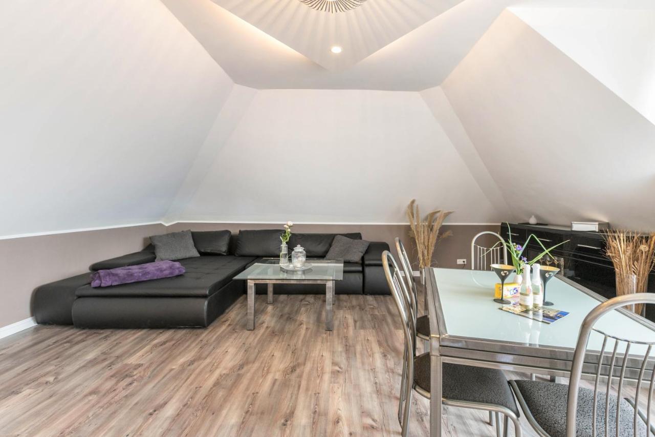 Uhse Wohlfuehloase Appartement Heide  Buitenkant foto
